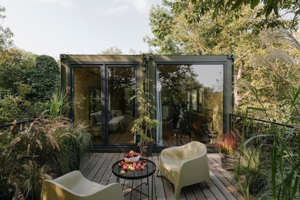 Riverfront Cabins In The Garden Poznan Bagian luar foto